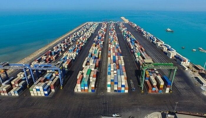 آزمون اخذ پروانه کارگزاری گمرک در بوشهر برگزار شد 